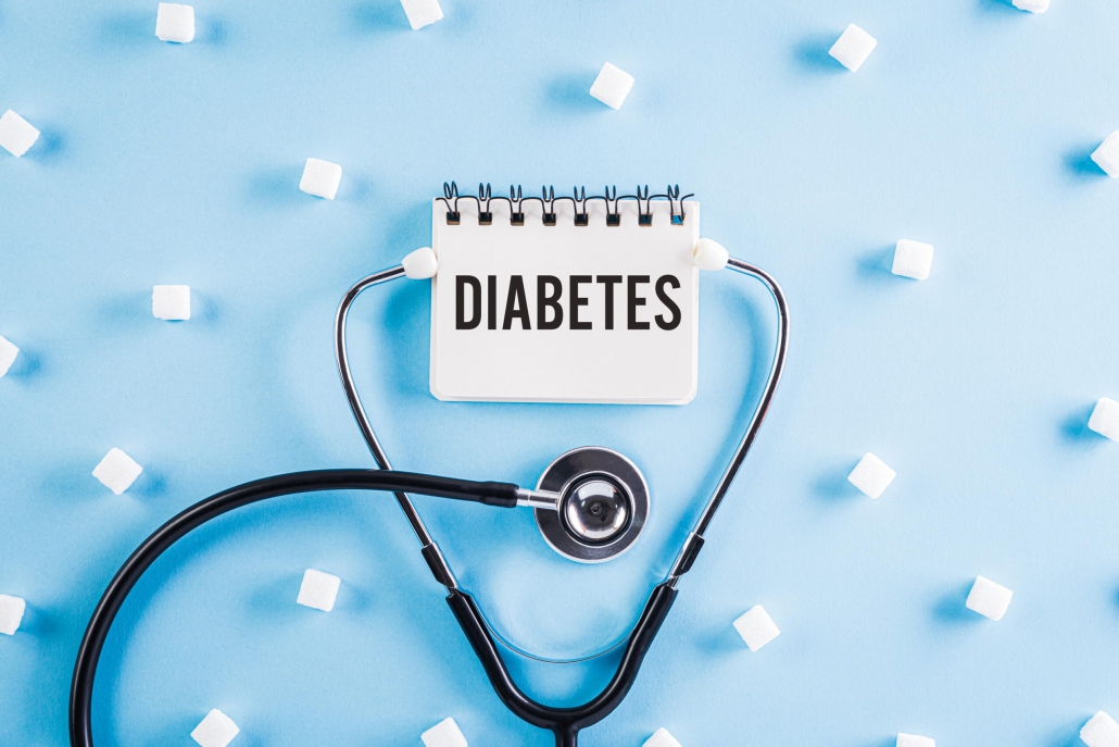چند قرص و یک وسیله پزشکی مرتبط به دیابت - روز جهانی دیابت 14 نوامبر